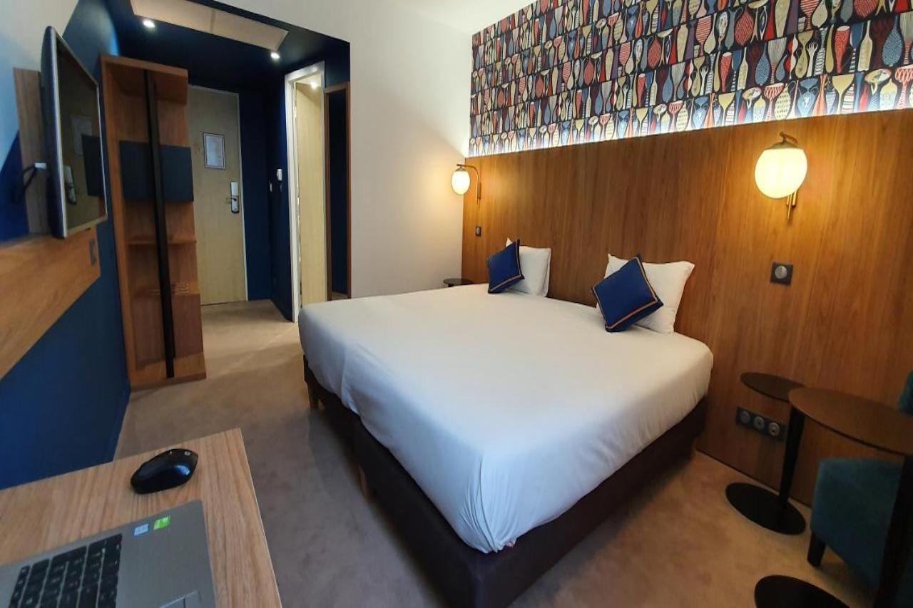 Kyriad Aix Les Milles - Plan De Campagne Hotel