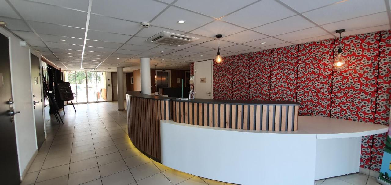 Kyriad Aix Les Milles - Plan De Campagne Hotel