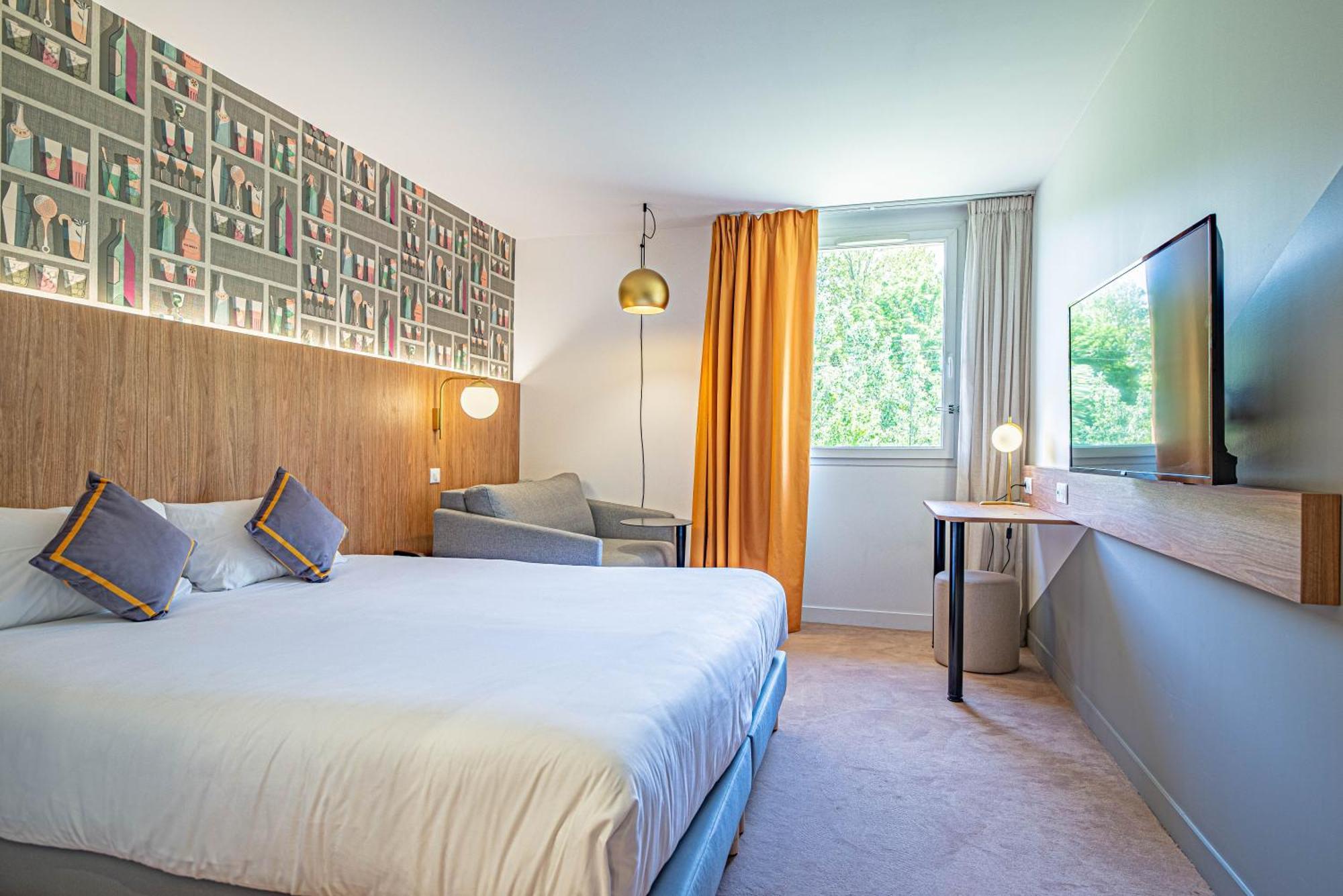 Kyriad Aix Les Milles - Plan De Campagne 3*