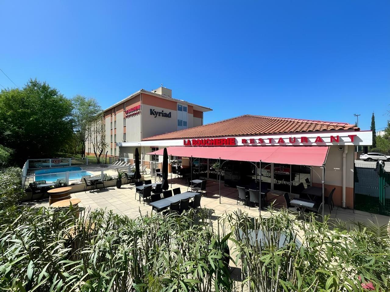 Hotel Kyriad Aix Les Milles - Plan De Campagne